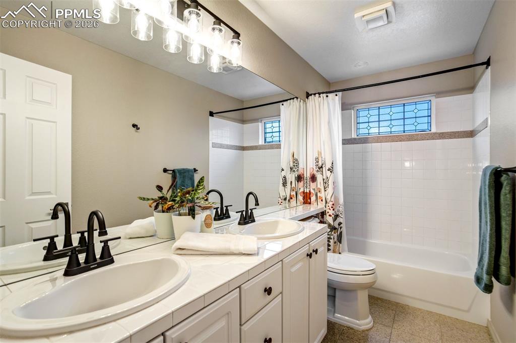 327 Ingleton Court Castle Pines CO 80108