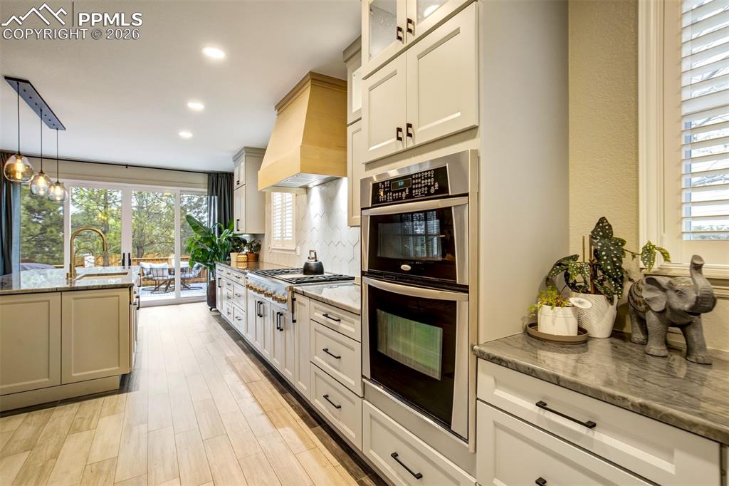 327 Ingleton Court Castle Pines CO 80108