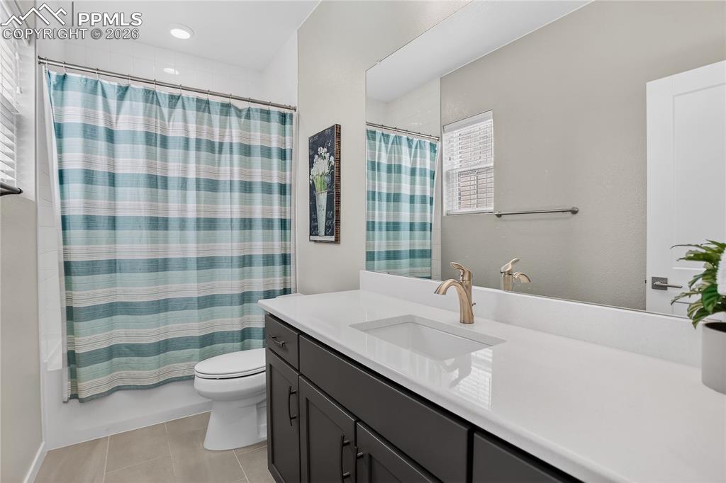 8956 Moondance Drive Littleton CO 80125