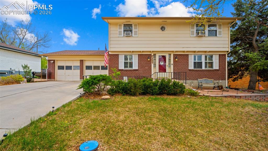 17 W Clover Circle Colorado Springs CO 80906