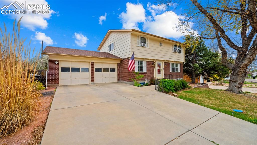 17 W Clover Circle Colorado Springs CO 80906