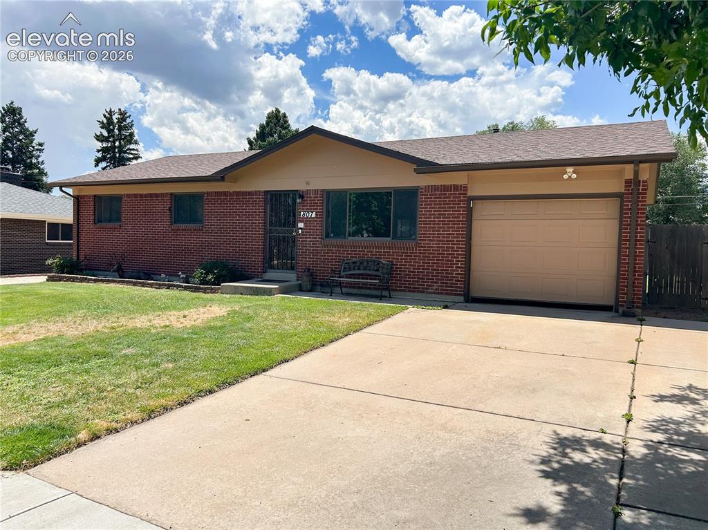807 Dunston Street Colorado Springs CO 80907