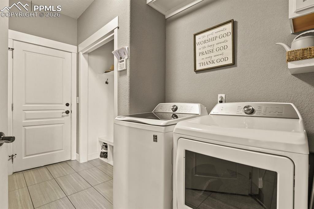 2512 Willow Glen Drive Colorado Springs CO 80920