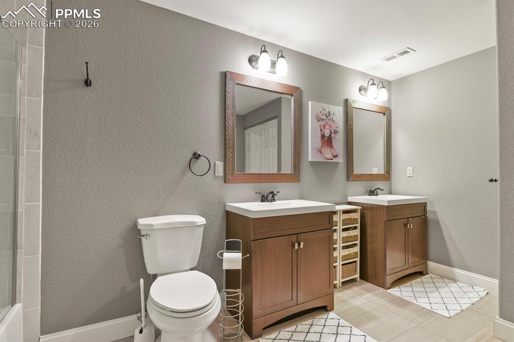 2512 Willow Glen Drive Colorado Springs CO 80920
