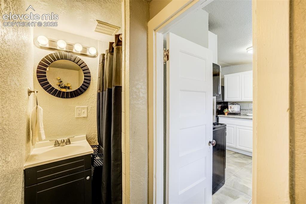 542 W Boulder Street Colorado Springs CO 80905