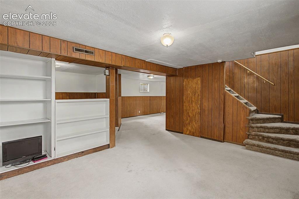405 Redwood Drive Colorado Springs CO 80907