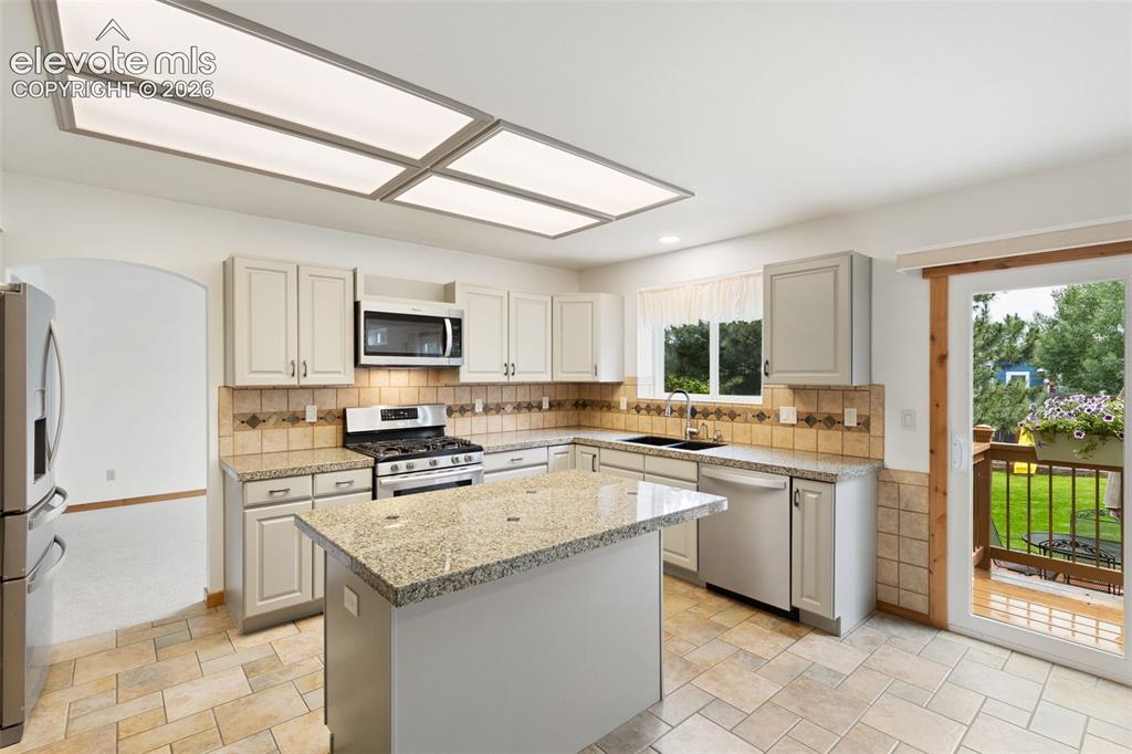 2015 Manning Way Colorado Springs CO 80919