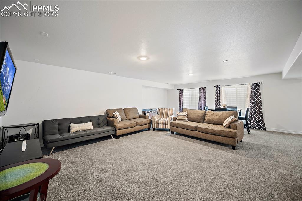 6618 Cumbre Vista Way Colorado Springs CO 80924