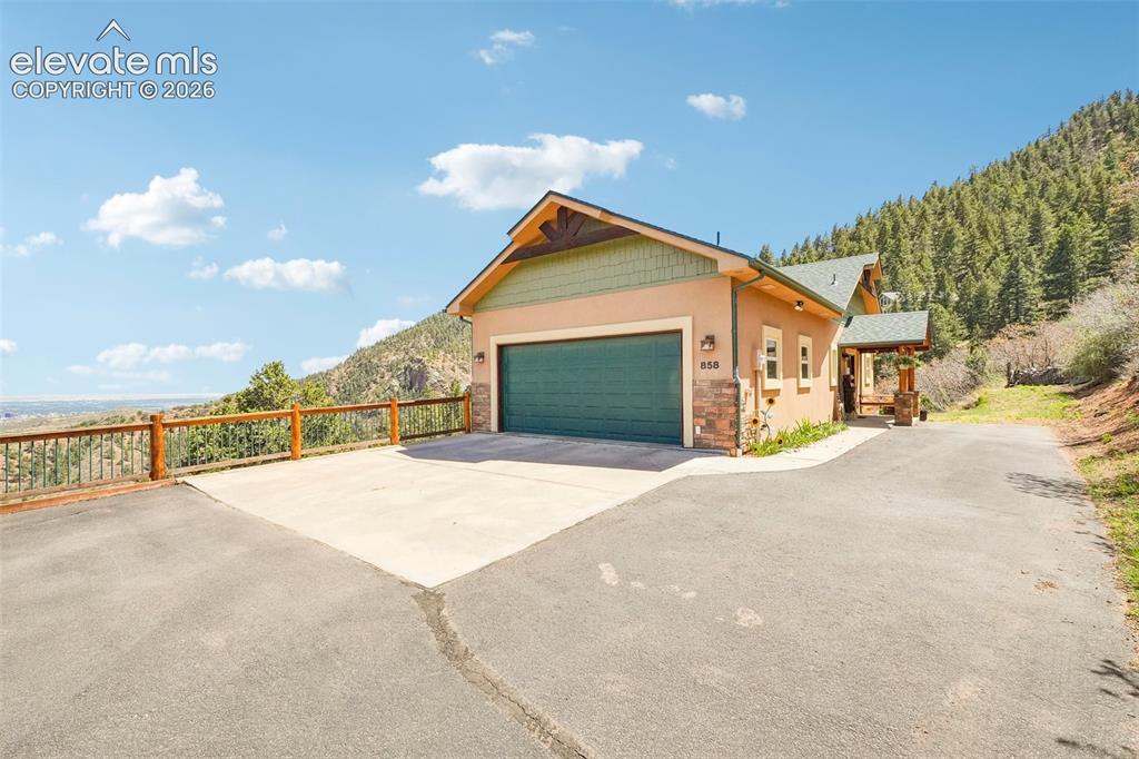858 Oak Ridge Road Manitou Springs CO 80829