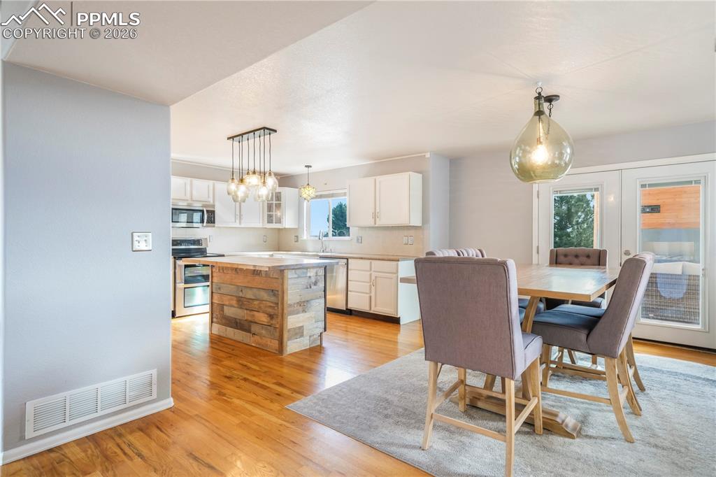 531 Fox Run Circle Colorado Springs CO 80921