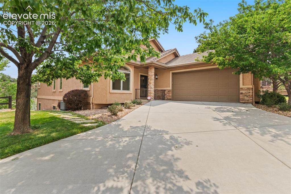 2425 Mesa Crest Grove Colorado Springs CO 80904
