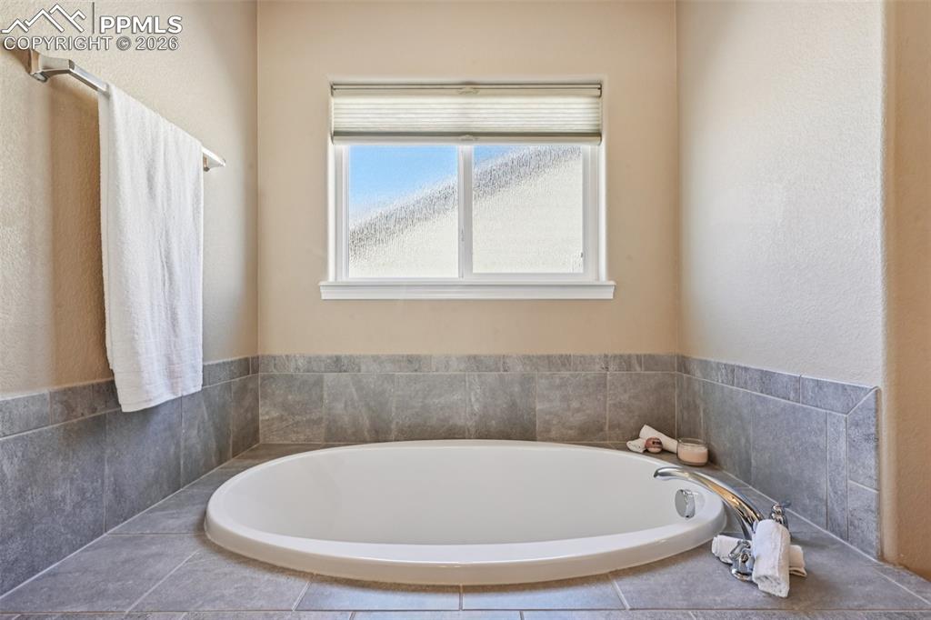 8103 Glory Drive Colorado Springs CO 80924