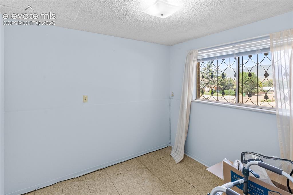 926 Cardinal Street Colorado Springs CO 80911