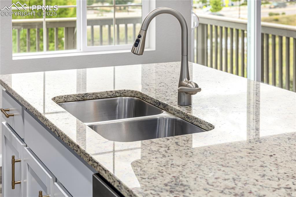 1647 Goldfield Trail Castle Rock CO 80109