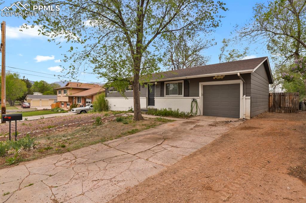 1540 Saratoga Drive Colorado Springs CO 80910