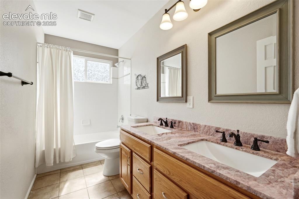 22102 E Ida Place Aurora CO 80015