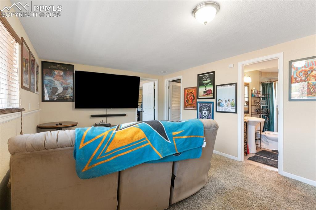 614 Bickley Street Colorado Springs CO 80911