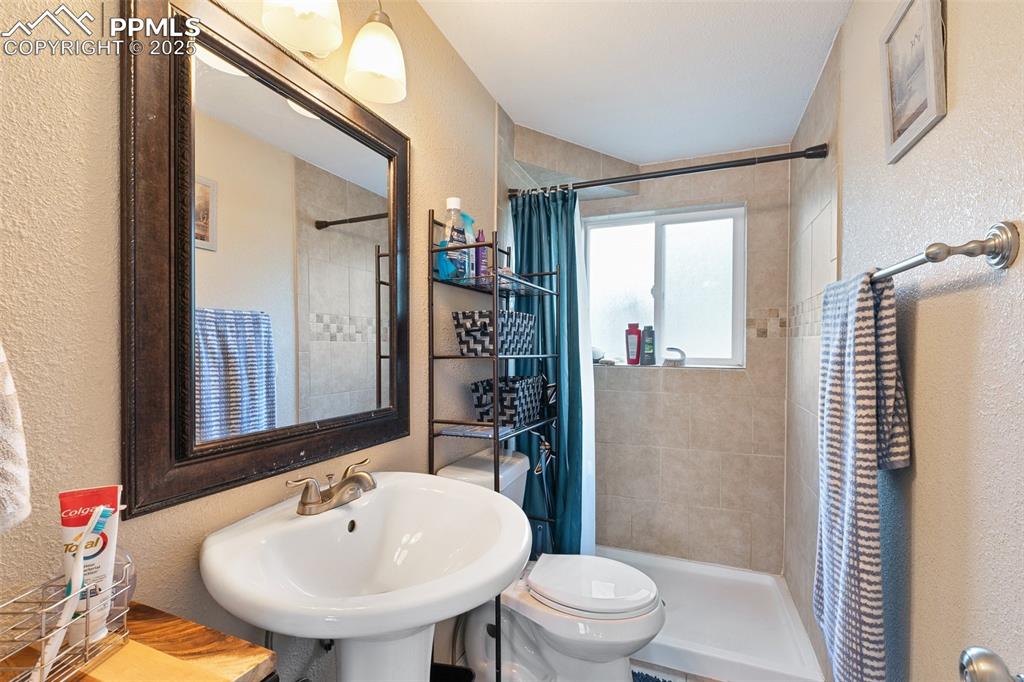 614 Bickley Street Colorado Springs CO 80911