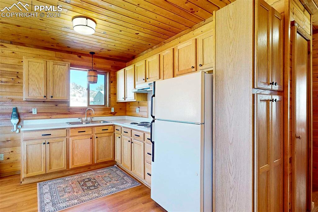 10589 County Road 102 Guffey CO 80820