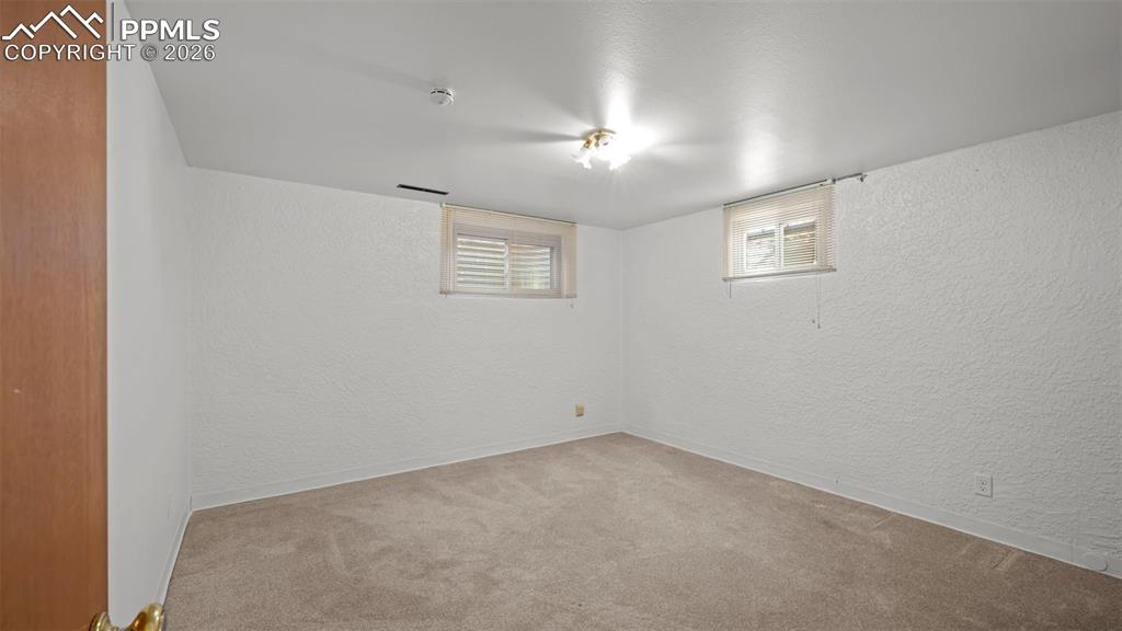 1304 De Reamer Circle Colorado Springs CO 80915