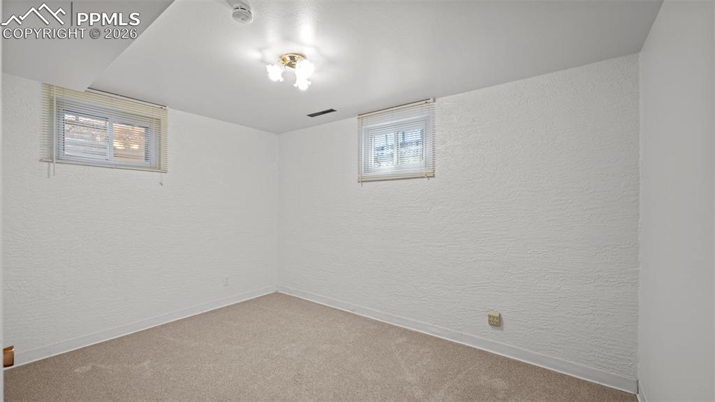 1304 De Reamer Circle Colorado Springs CO 80915