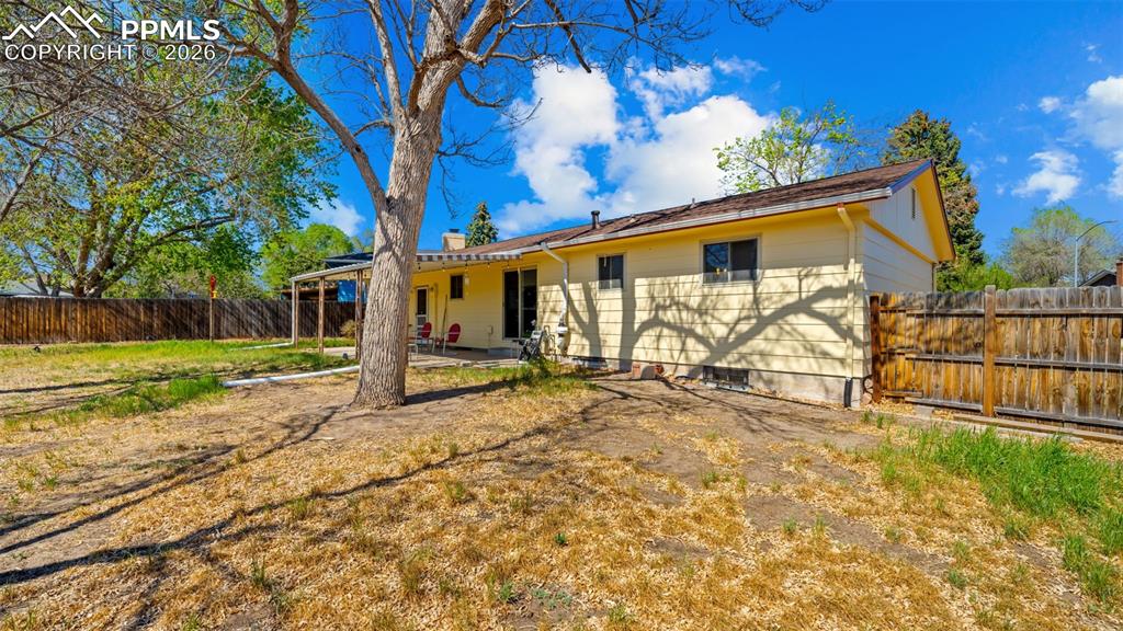 1304 De Reamer Circle Colorado Springs CO 80915