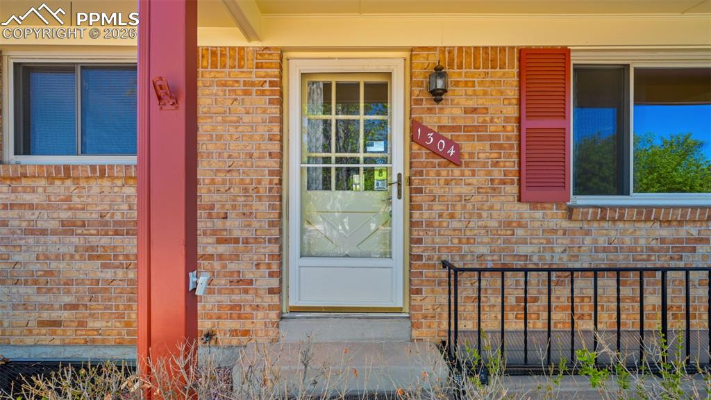 1304 De Reamer Circle Colorado Springs CO 80915