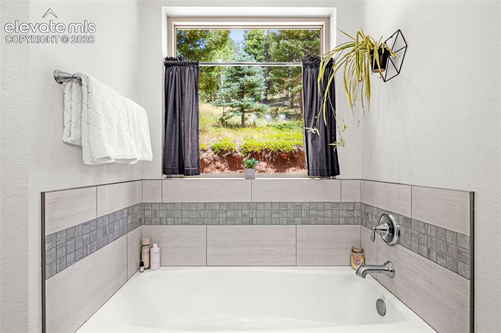 6770 Eagle Mountain Road Manitou Springs CO 80829