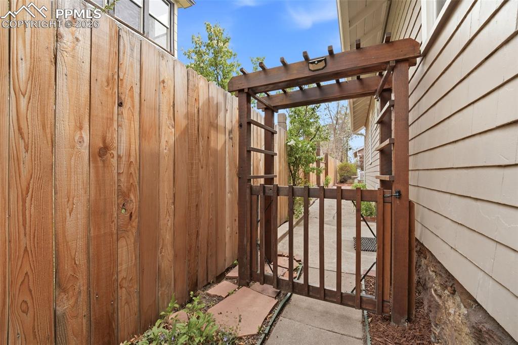 619 N Cedar Street Colorado Springs CO 80903