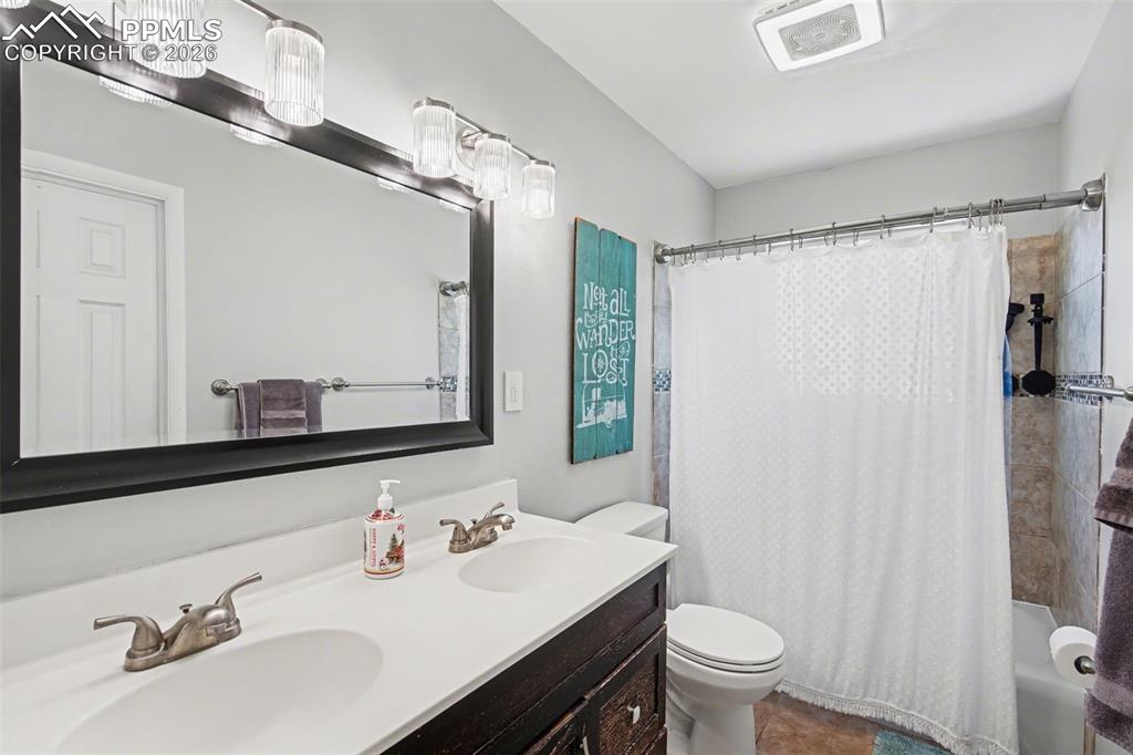 1139 Chambers Drive Colorado Springs CO 80904