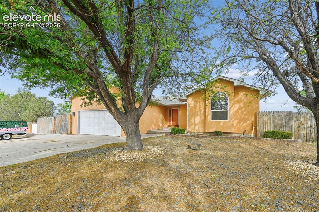 979 S Alexis Lane Pueblo CO 81007
