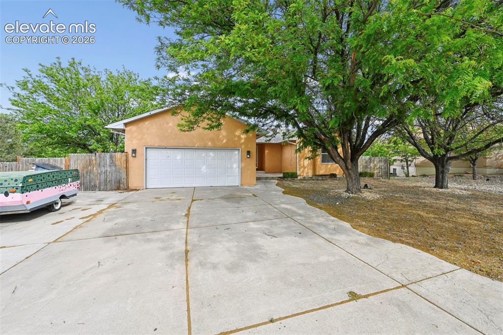 979 S Alexis Lane Pueblo CO 81007