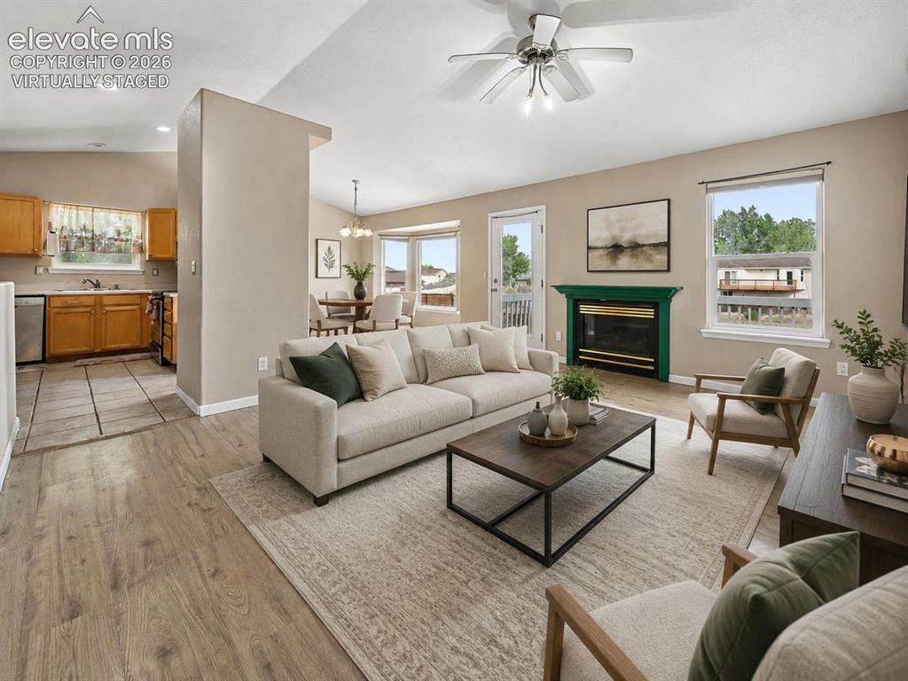979 S Alexis Lane Pueblo CO 81007