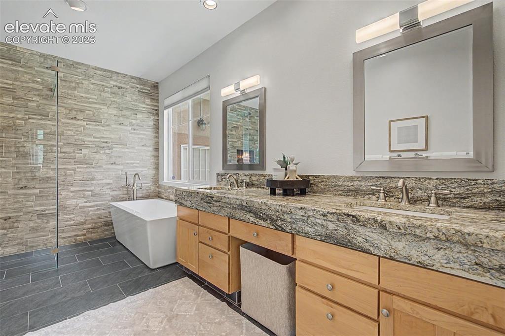2528 Willow Glen Drive Colorado Springs CO 80920
