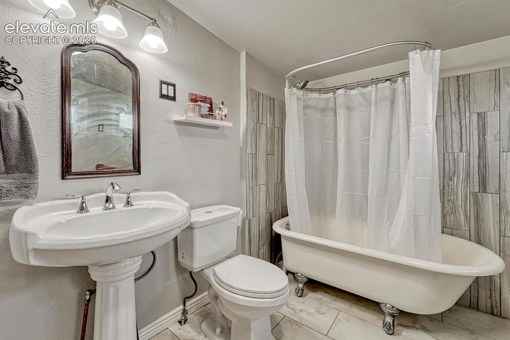 1644 W Vermijo Avenue Colorado Springs CO 80904