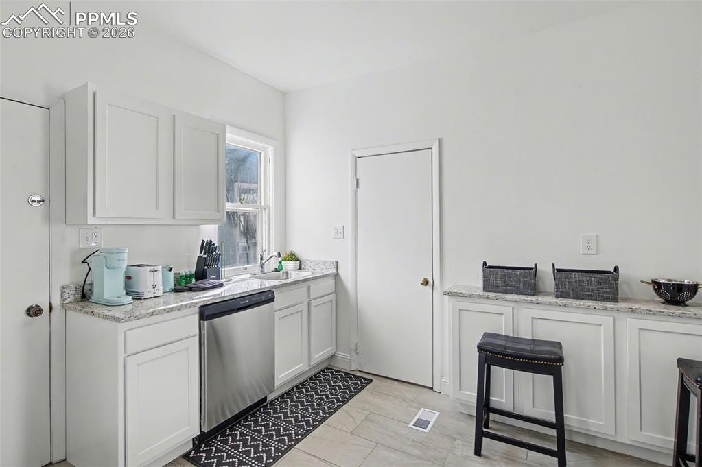 808 E Monument Street Colorado Springs CO 80903