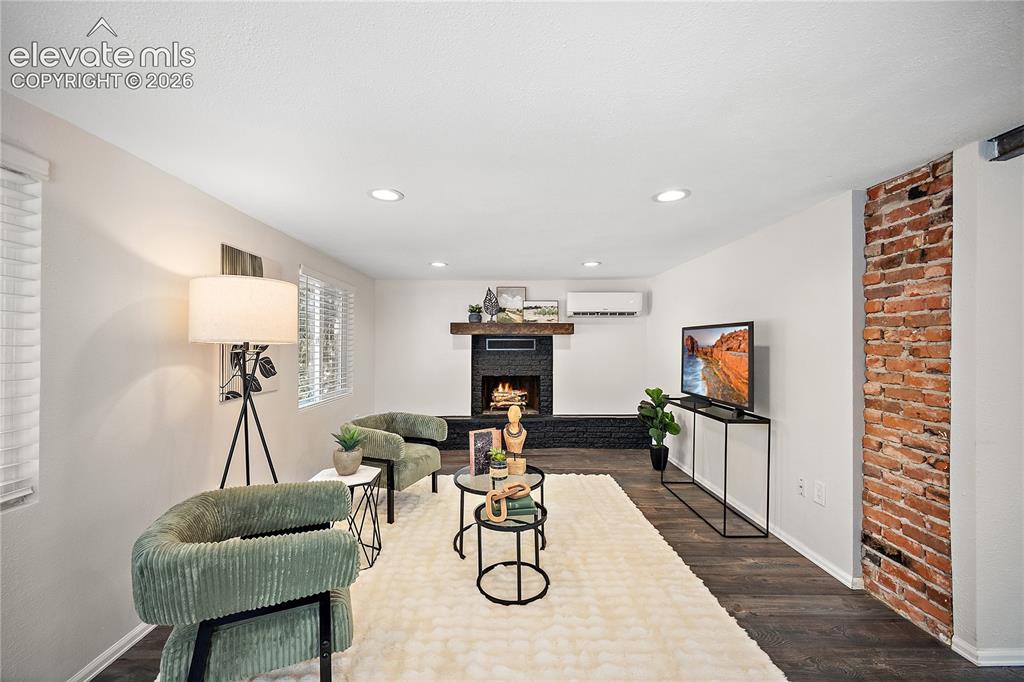 819 Cheyenne Boulevard Colorado Springs CO 80905