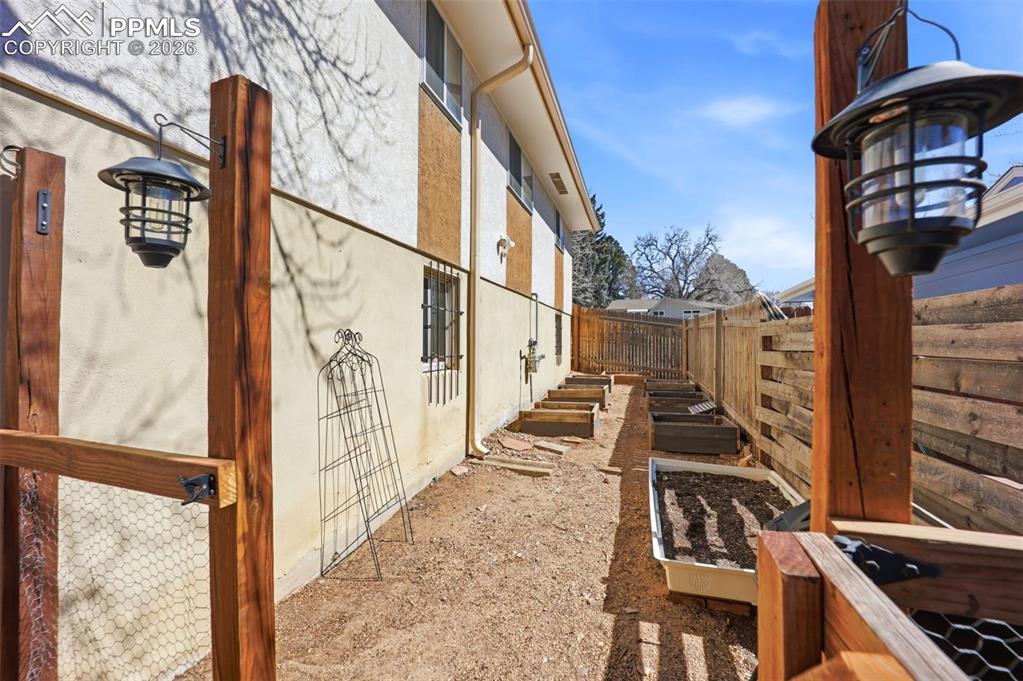 1920 Berkshire Lane Colorado Springs CO 80909