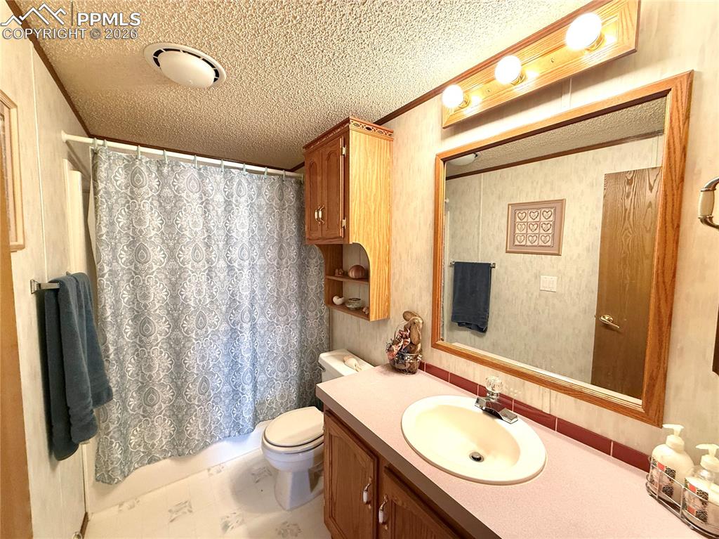 17 Amanda Circle Florissant CO 80816