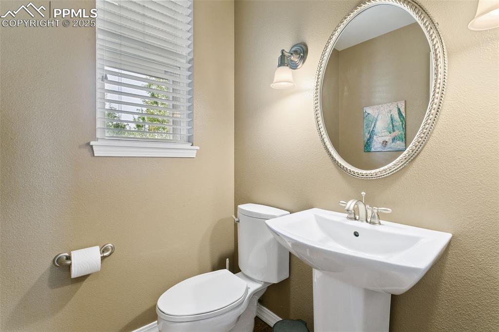 9331 Stoneglen Drive Colorado Springs CO 80920