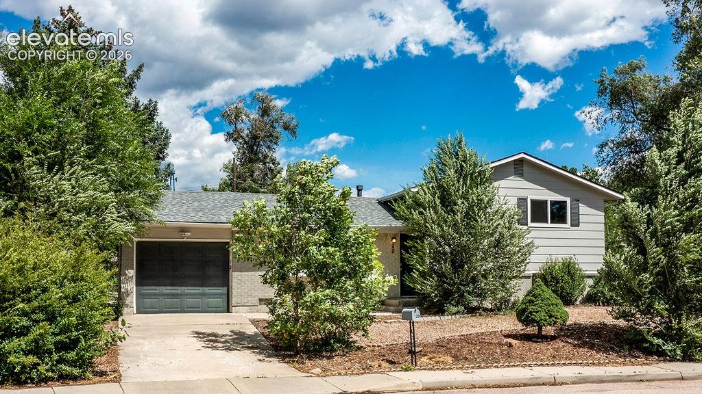 320 Cranbrook Circle Colorado Springs CO 80906