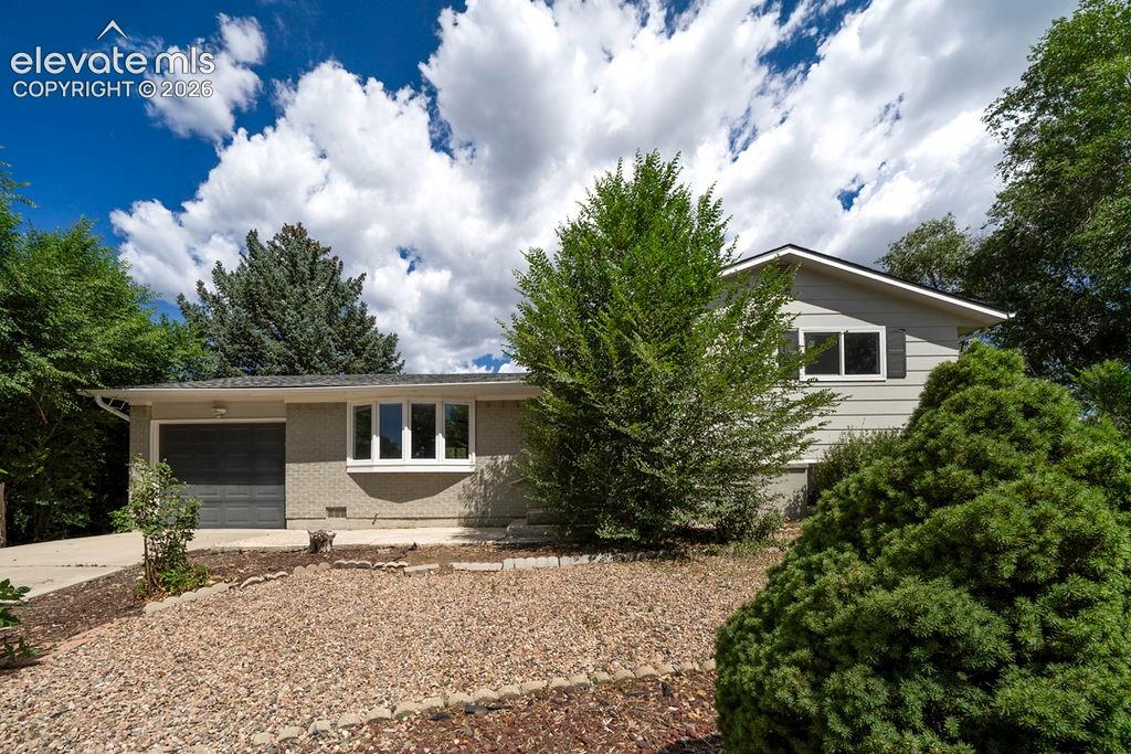 320 Cranbrook Circle Colorado Springs CO 80906