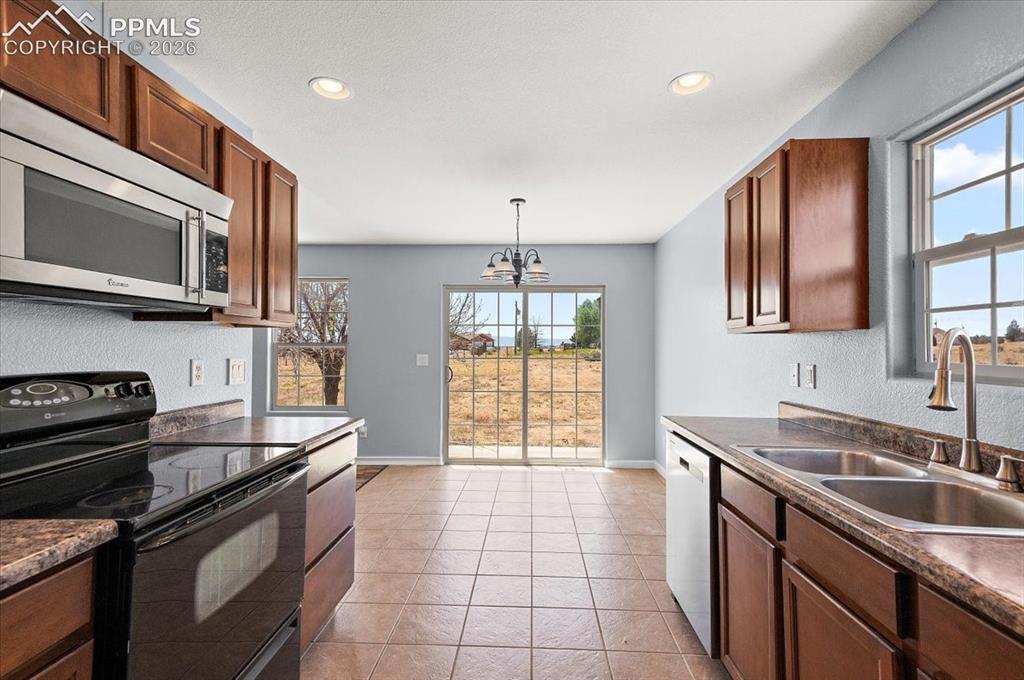 1851 N Rough Rock Lane Pueblo CO 81007