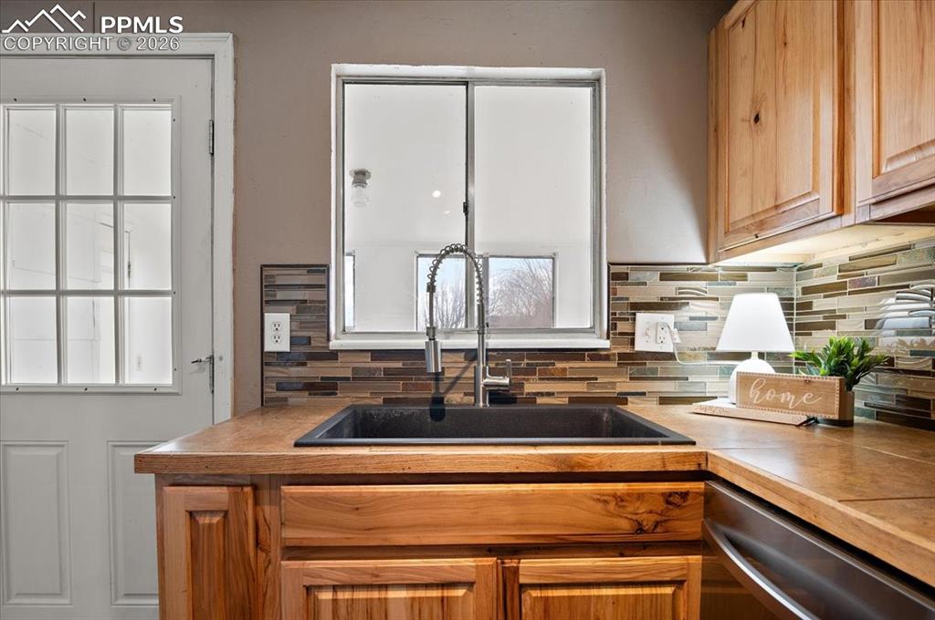 510 Avenida Del Cielo Fountain CO 80817