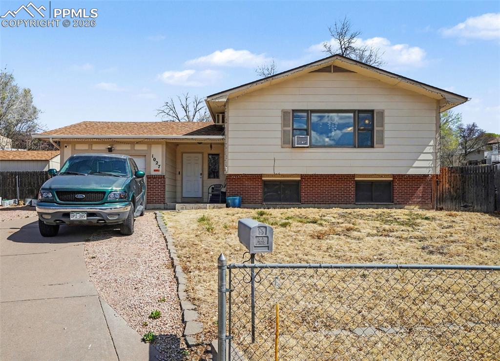 1027 De La Vista Lane Colorado Springs CO 80911