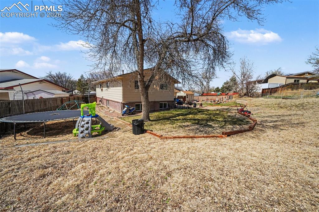 1027 De La Vista Lane Colorado Springs CO 80911