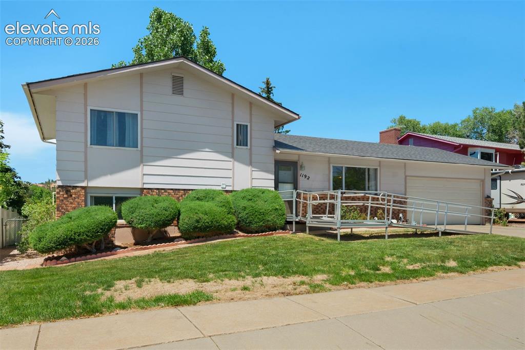 1192 Applewood Drive Colorado Springs CO 80907