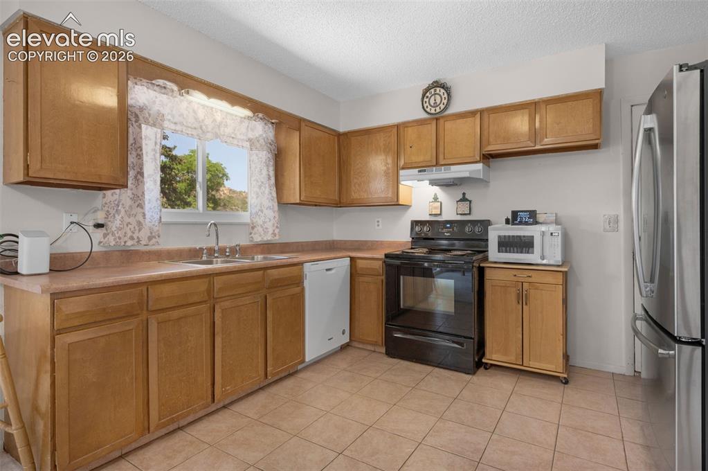 1192 Applewood Drive Colorado Springs CO 80907