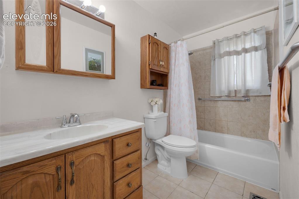 1192 Applewood Drive Colorado Springs CO 80907
