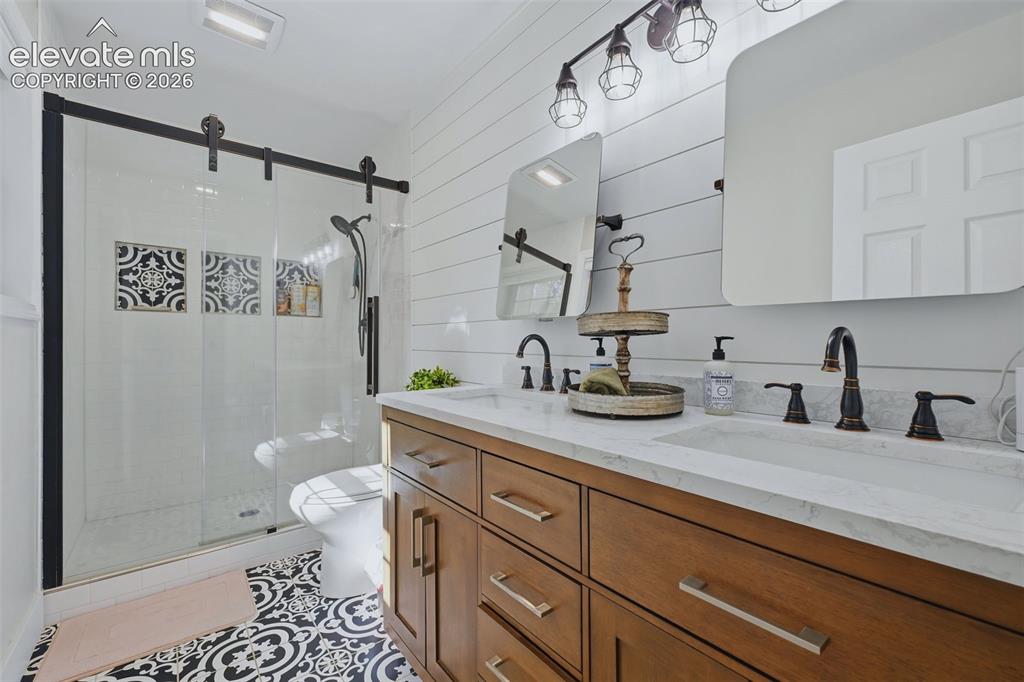 990 Bend In The Trail Road Monument CO 80132